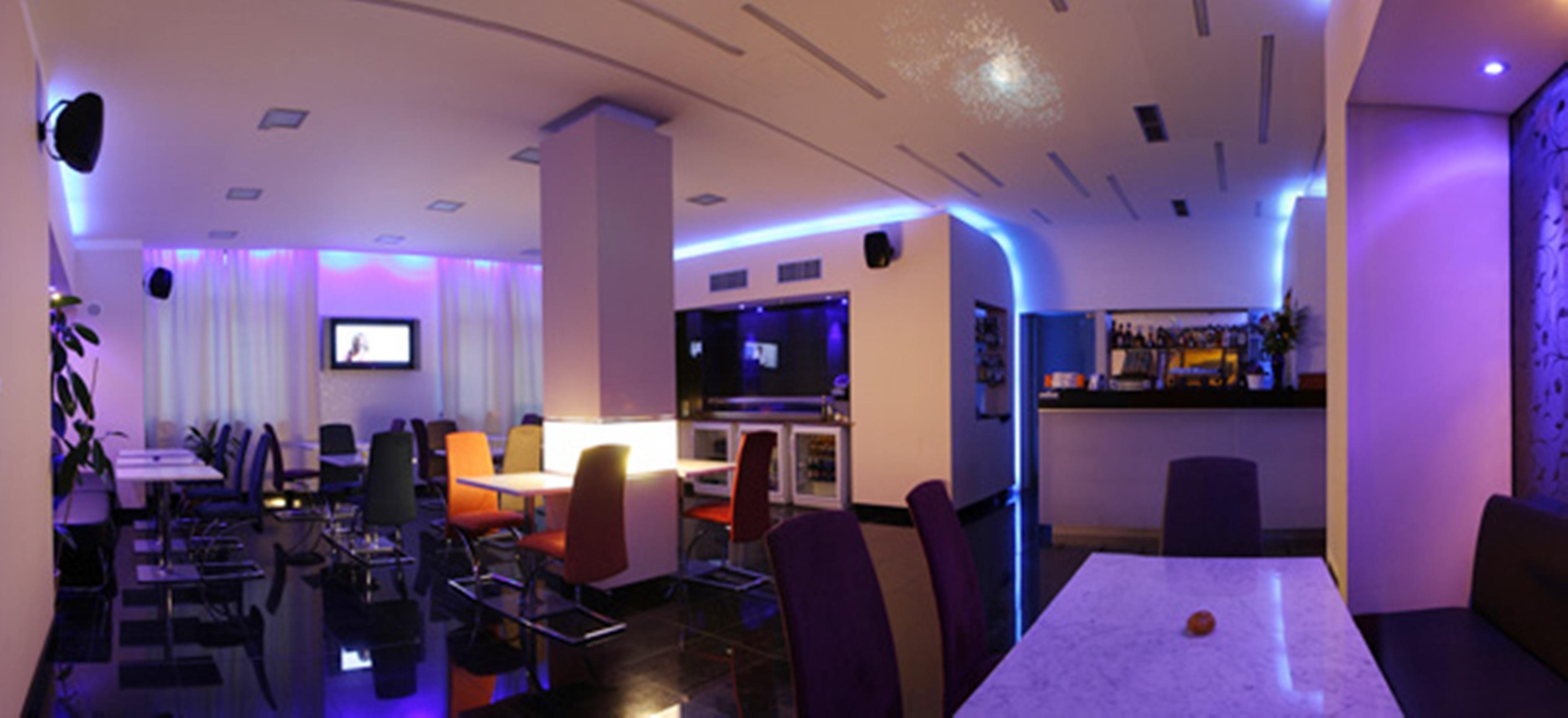 Relax Inn Прага Экстерьер фото