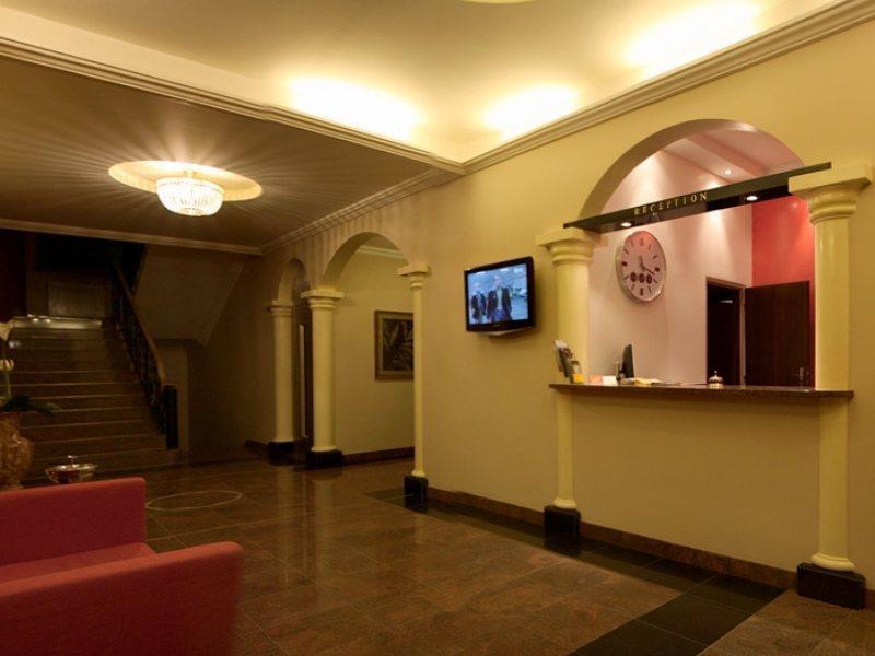 Relax Inn Прага Экстерьер фото