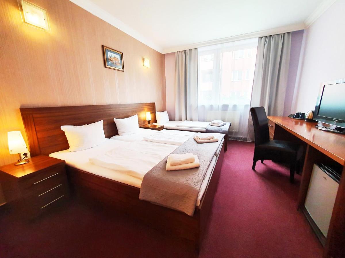 Relax Inn Прага Экстерьер фото
